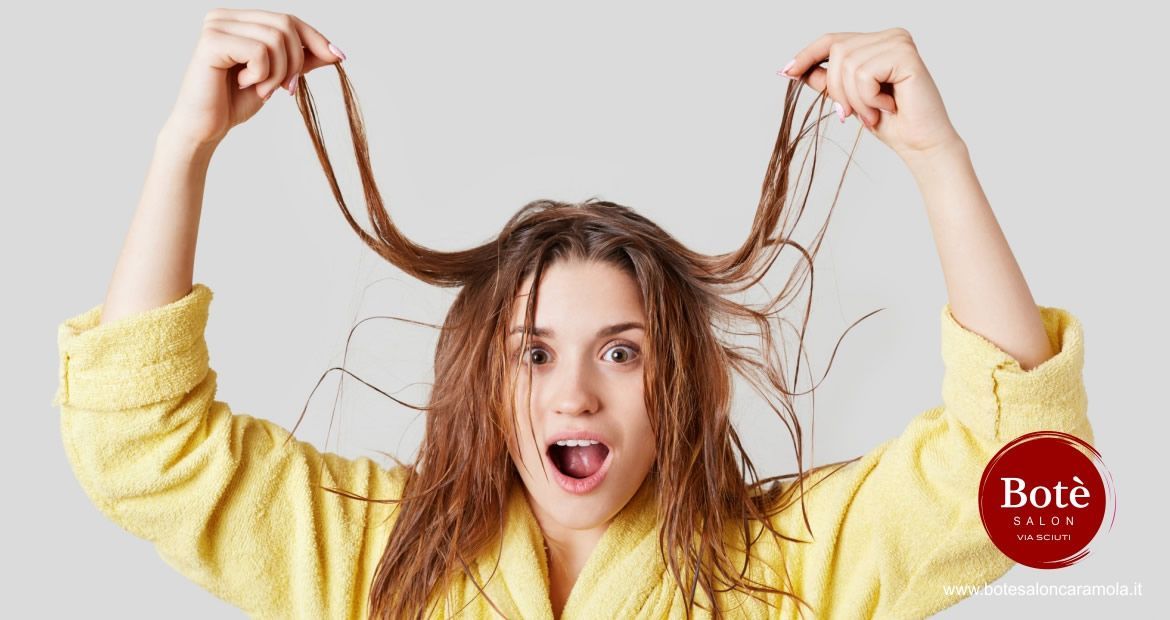 Clicca per leggere tutto l'articolo: Perché è cosi importante proteggere i capelli in estate?